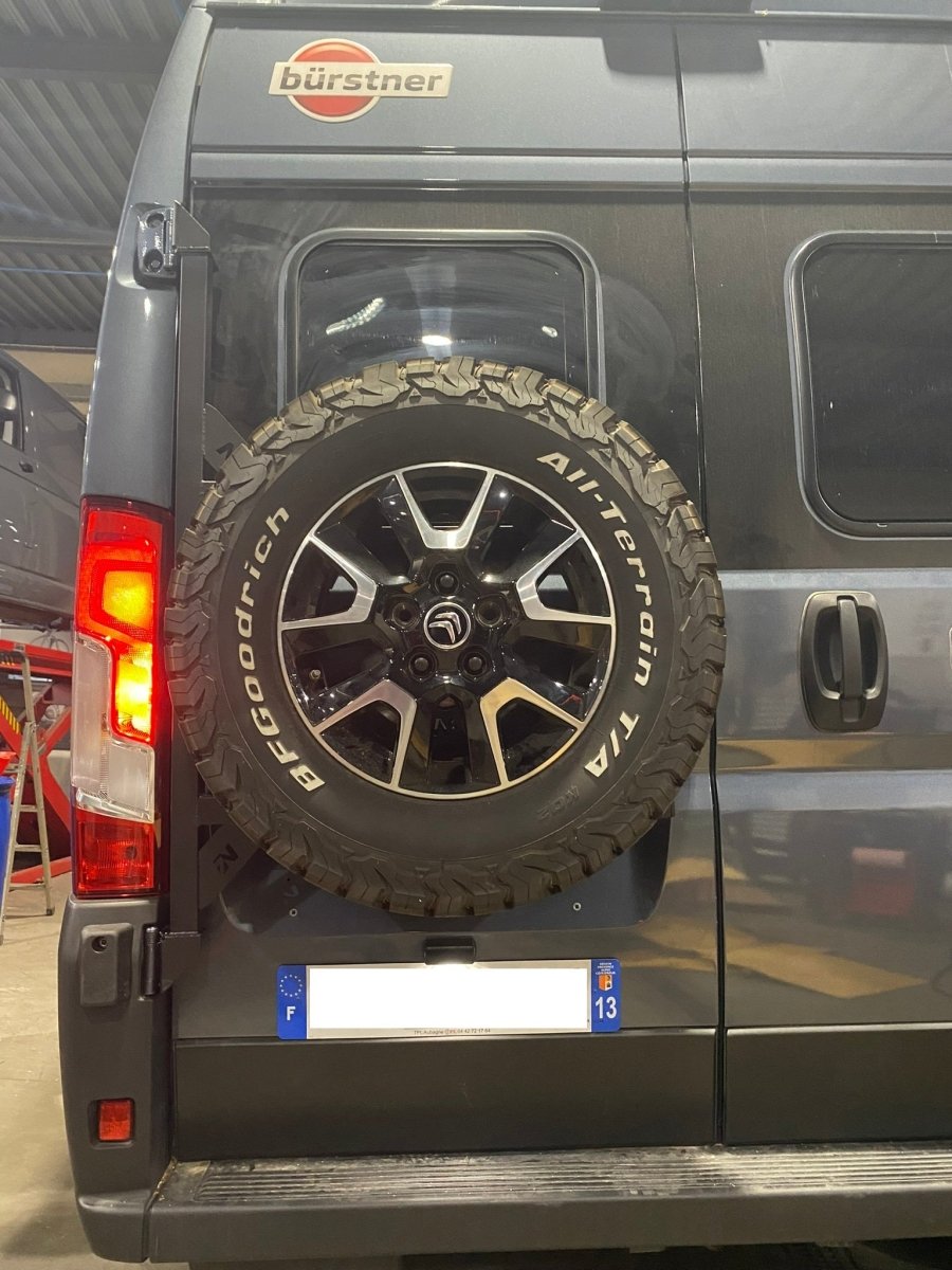 Porte roue de secours en inox sur porte arrière gauche Fiat Ducato-Campeo N4-Offroad - Fiat Ducato 2006+