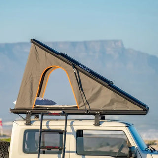 Tente de toit LT-50 Lightweight Alu-Cab Aluminium sur Xperts4x4 Accessoires 4x4 Off-Road
