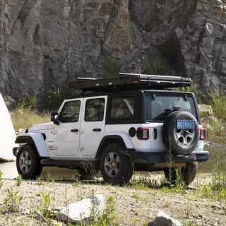 Tente de Toit WildLand Bush Cruiser 140 Coque Aluminium sur Xperts4x4 Accessoires 4x4 Off-Road