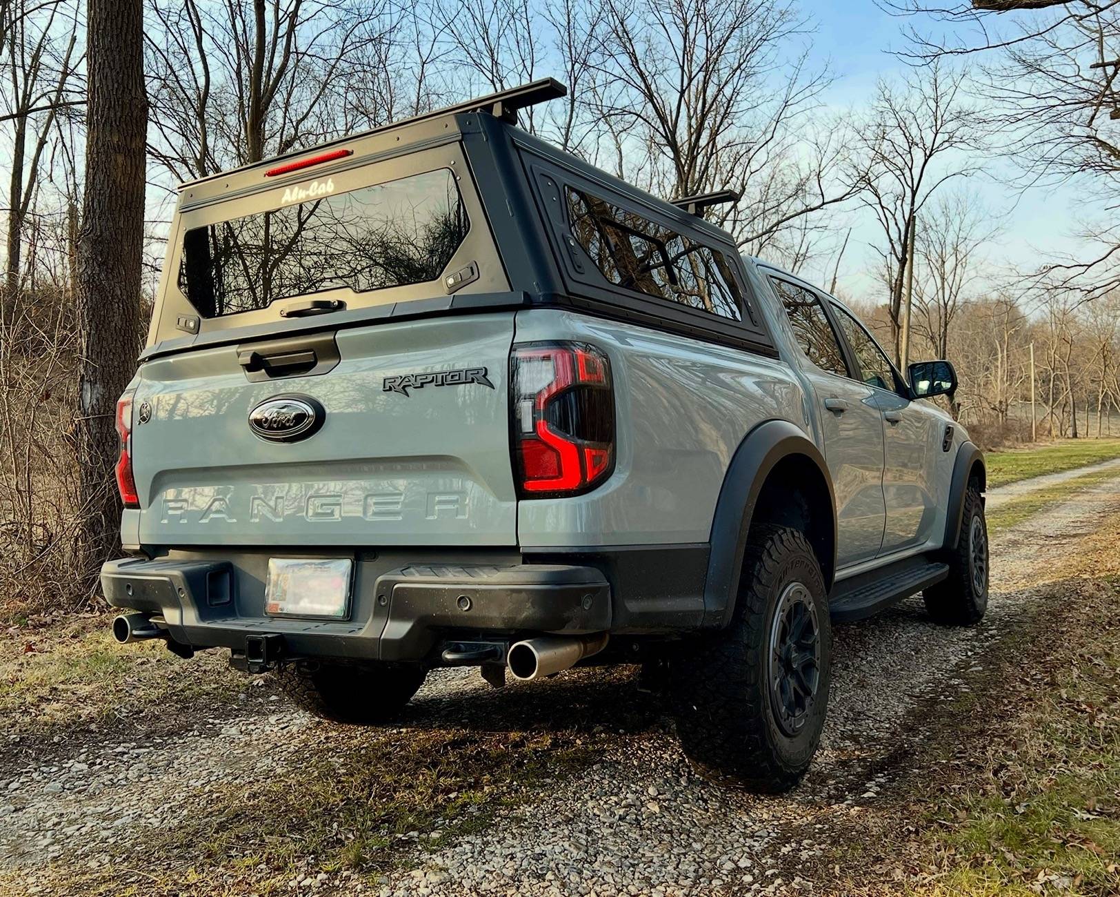 Hardtop Alu-Cab Contour Ford Ranger/Raptor 2023+ sur Xperts4x4 Accessoires 4x4 Off-Road