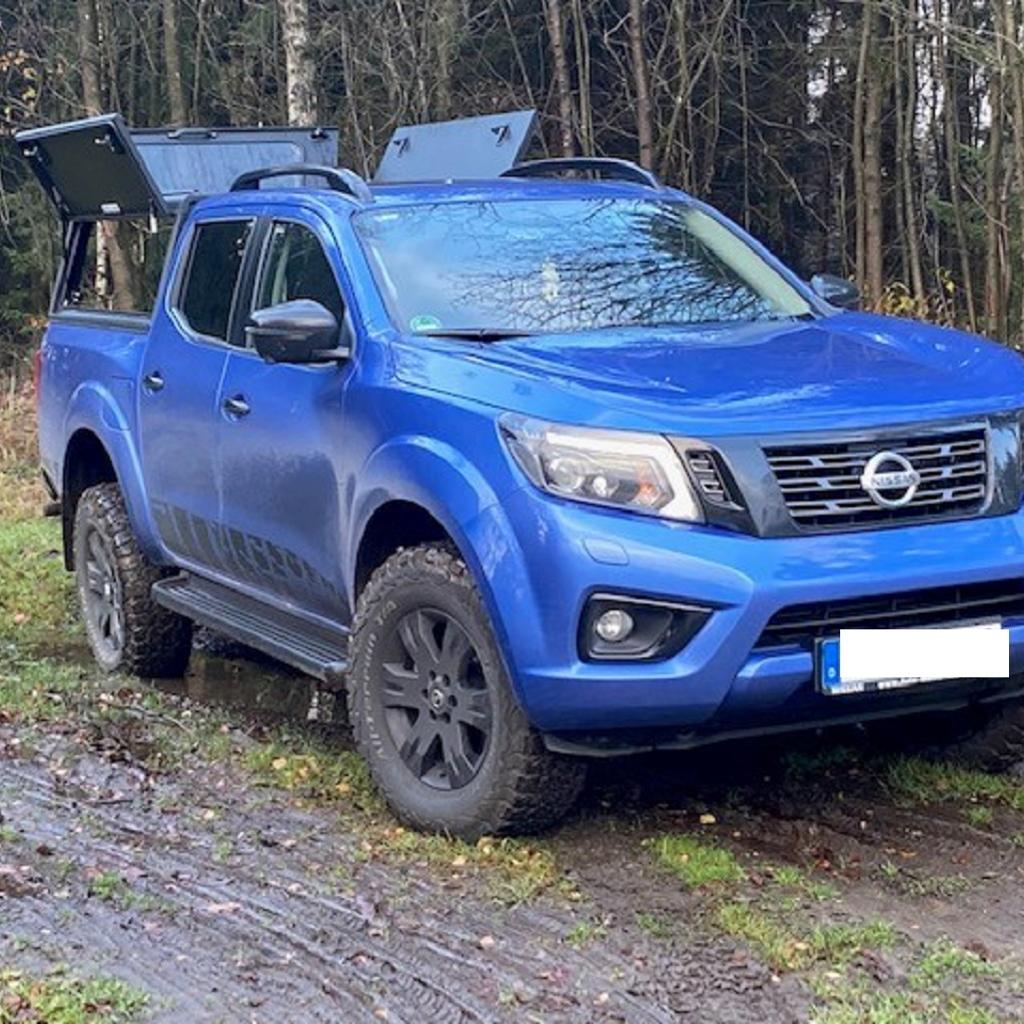 Toit dur aluminium Alu-Cab Explorer 3 pour Nissan Navara NP300 D23 2016+, robuste et léger, conçu pour véhicules utilitaires.
