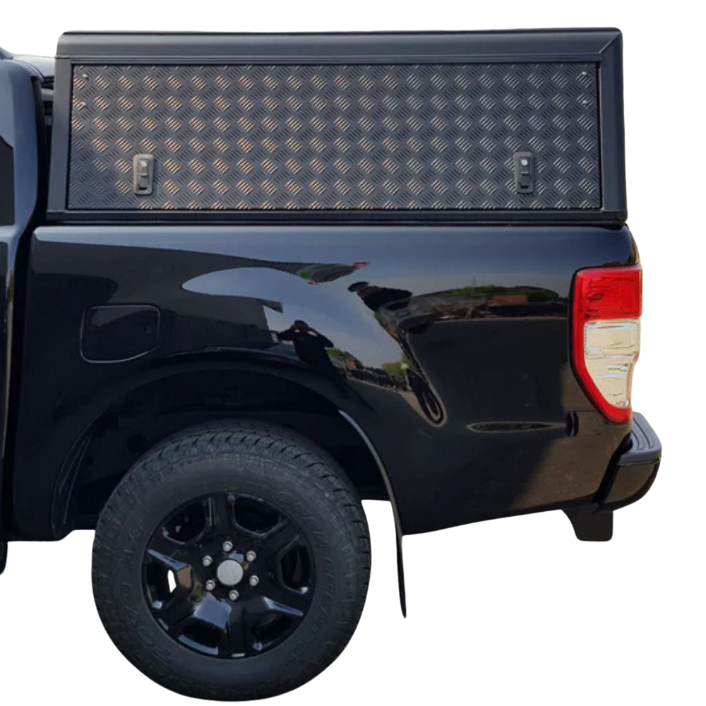 Toit dur alu-Cab Explorer 3 en aluminium pour Nissan Navara NP300 D23 2016+, robuste et adapté au véhicule.