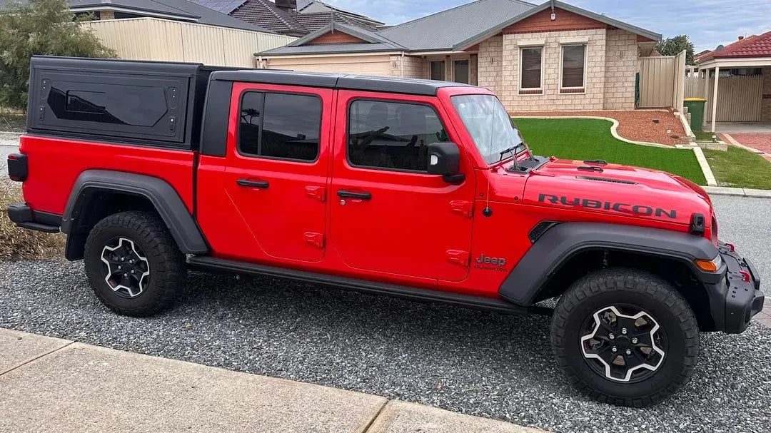 Hardtop Jeep Gladiator JT 2019+ | Alu-Cab Contour | Aluminium Noir sur Xperts4x4 Accessoires 4x4 Off-Road