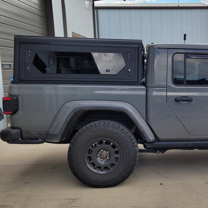 Hardtop Jeep Gladiator JT 2019+ | Alu-Cab Contour | Aluminium Noir sur Xperts4x4 Accessoires 4x4 Off-Road