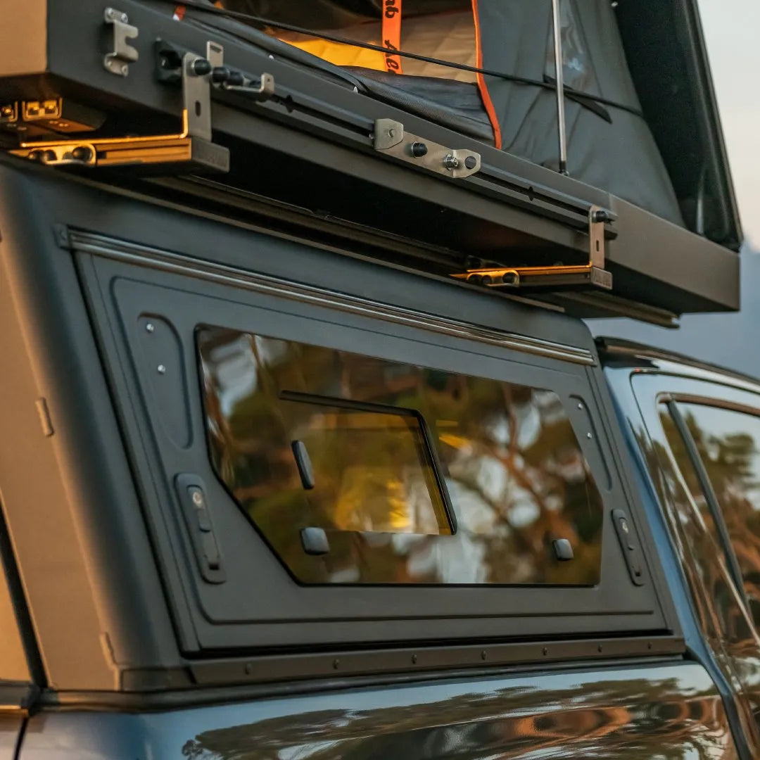 Hardtop Jeep Gladiator JT 2019+ | Alu-Cab Contour | Aluminium Noir sur Xperts4x4 Accessoires 4x4 Off-Road