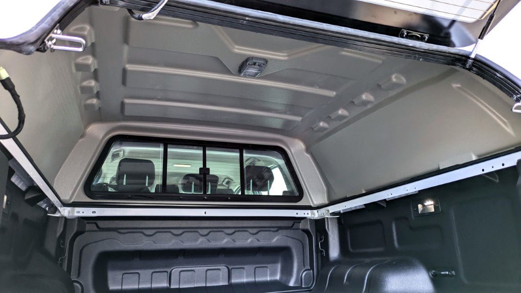 Hardtop COMMERCIAL Toyota Hilux 2026+ Double Cab | AEROKLAS Xperts 4x4