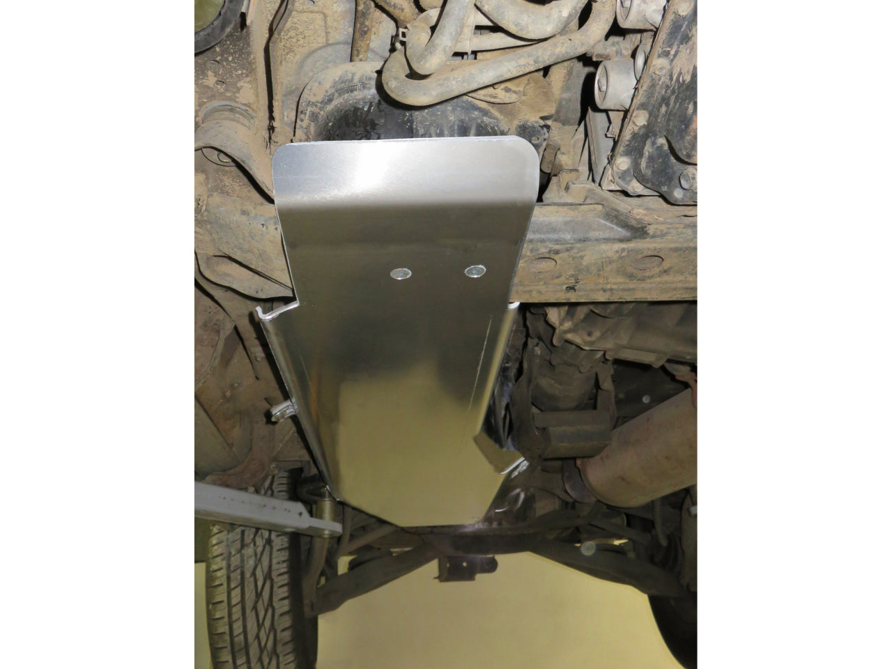 Ski de protection de réservoir et transmission en aluminium de 6mm pour Mitsubishi Pajero III et IV 5 portes N4-Offroad sur Xperts4x4 Accessoires 4x4 Off-Road