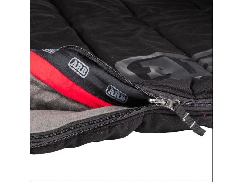Sac de couchage Deluxe Series II avec doublure | ARB Xperts 4x4