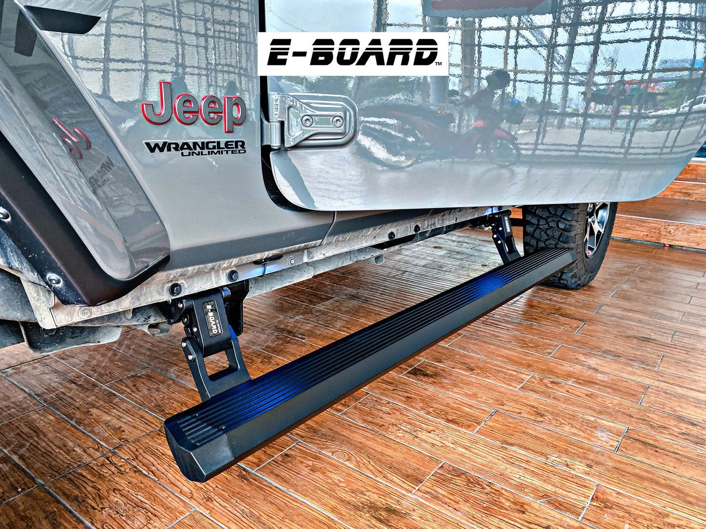 Marche-Pieds Electriques T-MAX Jeep JL 2018+| Powerboard sur Xperts4x4 Accessoires 4x4 Off-Road