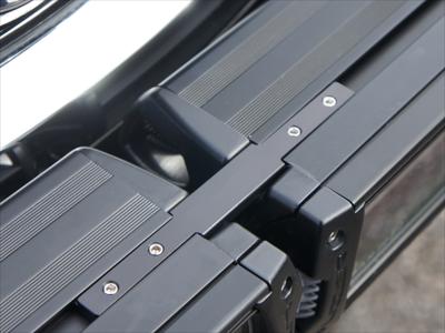 Deux projecteurs pièce de liaison LAZER LAMPS sur Xperts4x4 Accessoires 4x4 Off-Road