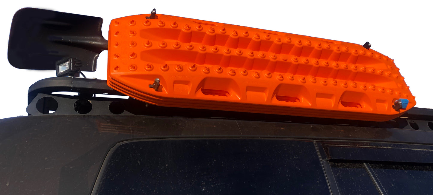 Support MAXTRAX Incliné pour Galerie de Toit + Support Pelle sur Xperts4x4 Accessoires 4x4 Off-Road