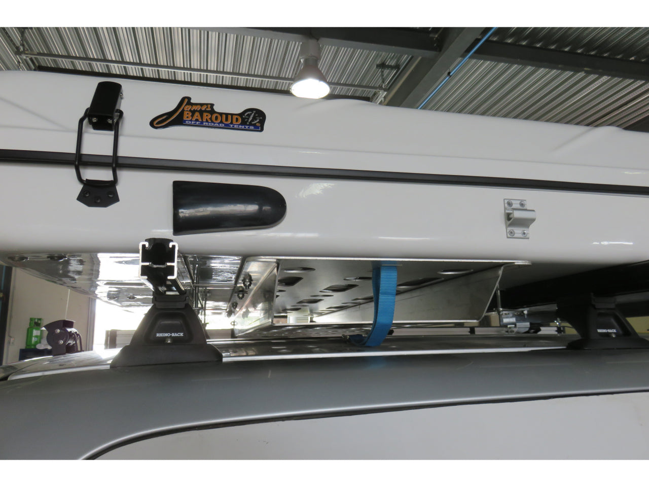 Support d'échelle sous tente James Baroud N4-Offroad sur Xperts4x4 Accessoires 4x4 Off-Road