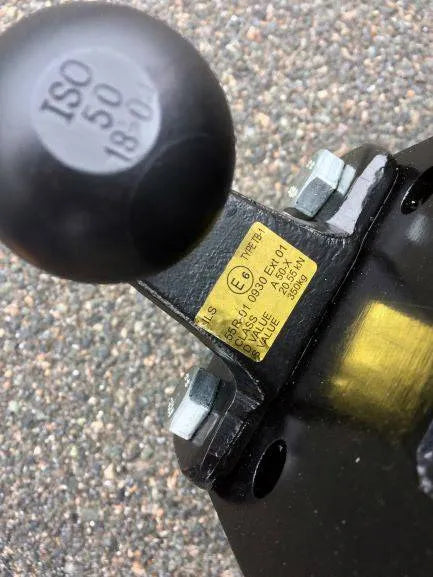 Adapteur Attelage Carré US | ARB 4x4 | Pour Chape Mixte sur Xperts4x4 Accessoires 4x4 Off-Road