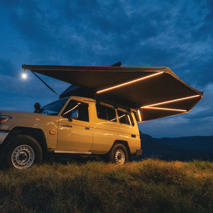 Auvent 270° XL Autoportant LED Côté Gauche Eclipse - DARCHE sur Xperts4x4 Accessoires 4x4 Off-Road