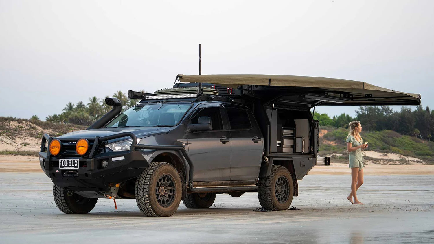 Auvent 270° XT MAX The Bush Company – Auto-Portant 4x4 sur Xperts4x4 Accessoires 4x4 Off-Road