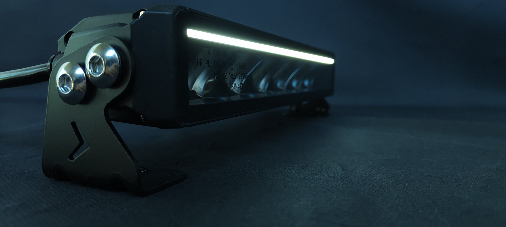 Barre LED Lumidrive SPEED DRIVE 1060E - Puissance & Sécurité sur Xperts4x4 Accessoires 4x4 Off-Road