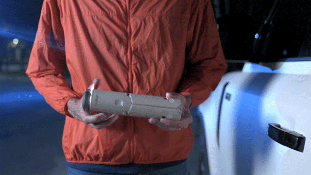 OuTask Lampe Télescopique LED Outdoor 720° - Noire sur Xperts4x4 Accessoires 4x4 Off-Road