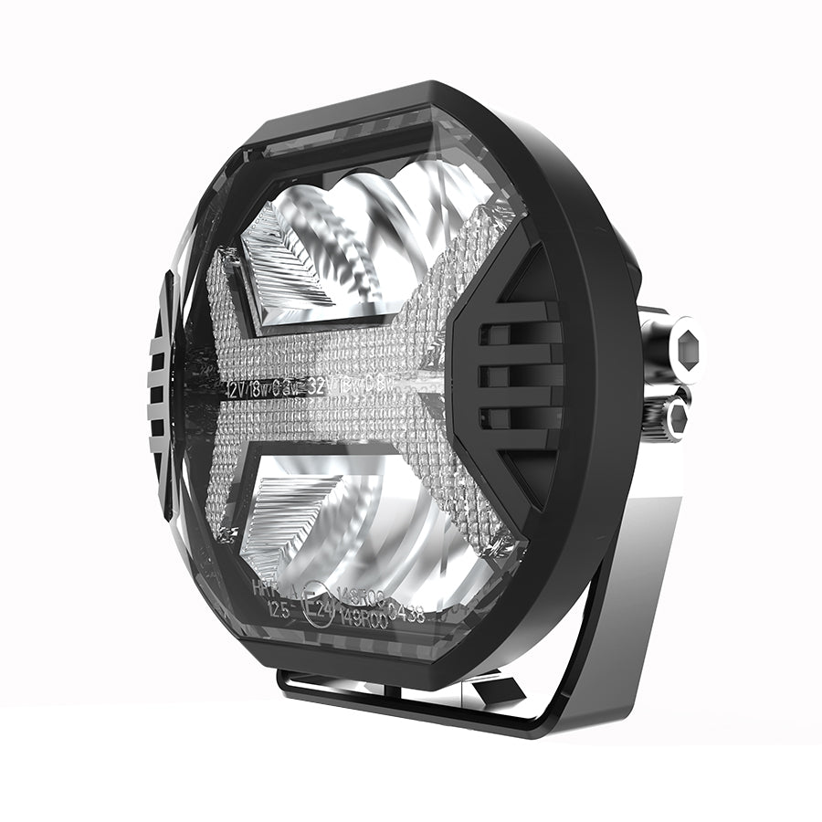 Phare LED XDRIVE 4.0 Lumidrive – Puissance & Sécurité 24W sur Xperts4x4 Accessoires 4x4 Off-Road