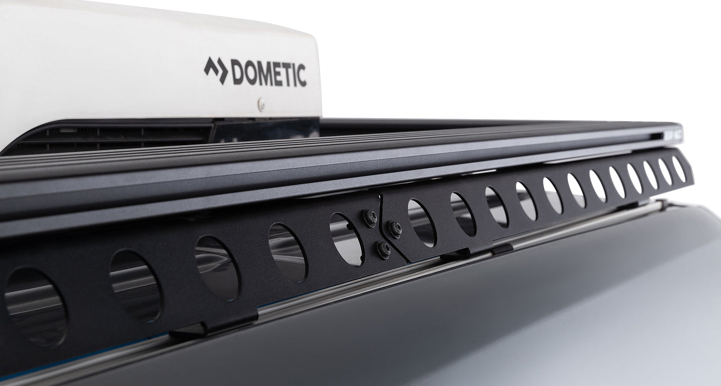 Kit galerie de toit Rhino-Rack Backbone pour Mercedes Sprinter W906 W907 4x4, fixation robuste pour accessoires de toit.