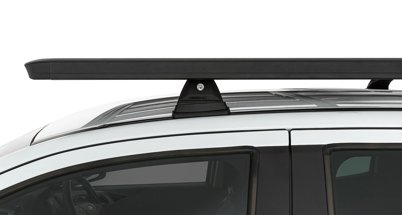 Kit galerie de toit Rhino-Rack Pioneer 6 pour Toyota Fortuner GX 2015+ avec pieds, dimensions 1500x1240mm, robuste et pratique.