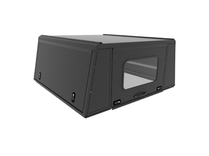 Hardtop Alu-Cab Adventure pour Toyota Land Cruiser 79 1999+ en aluminium, installation sur véhicule tout-terrain robuste