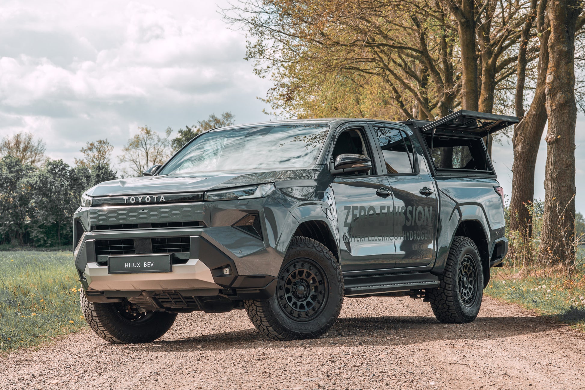 Hardtop Alu-Cab Contour pour Toyota Hilux 2026+ N90 Double Cab, robuste et en aluminium, adapté au modèle N90.
