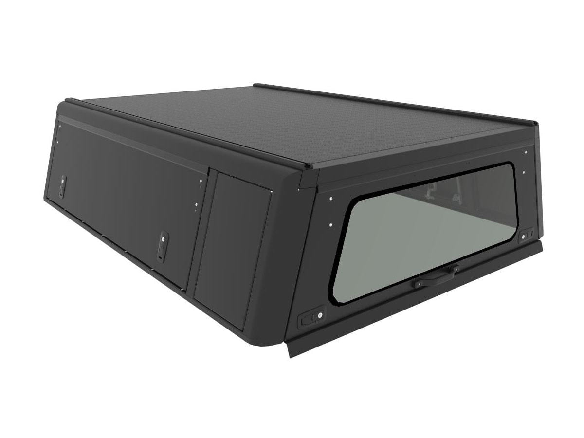 Hardtop Alu-Cab Explorer 3 pour Nissan Navara D40 2005-2015, accessoire de véhicule robuste en aluminium.