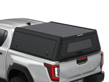Hardtop Alu-Cab Explorer 3 Toyota Hilux 2026+ N90 - Double Cab sur Xperts4x4 Accessoires 4x4 Off-Road