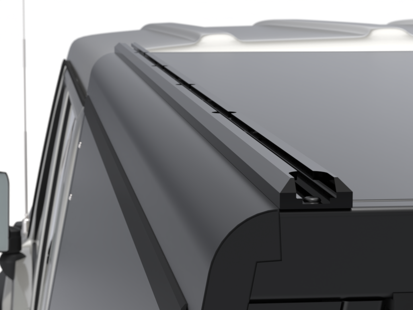 Hardtop Alu-Cab Explorer 3 Toyota Land Cruiser 79 Double-Cab sur Xperts4x4 Accessoires 4x4 Off-Road