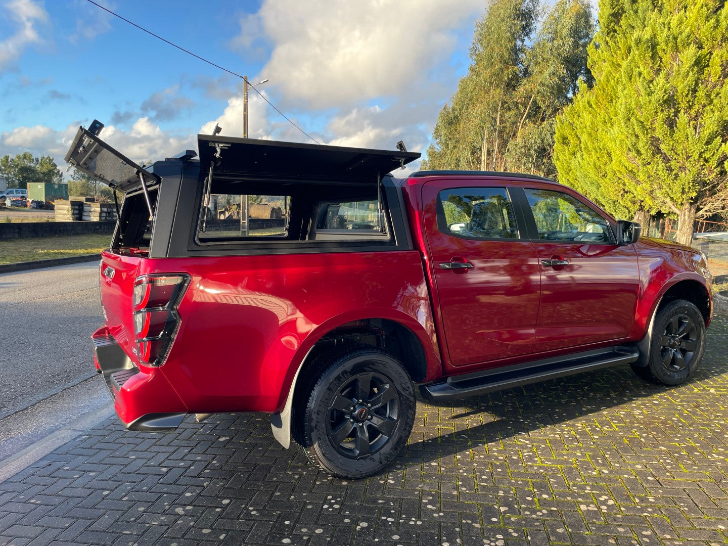 Hardtop Aluminium Line4x4 Double Cab | Vitré et Renforcé sur Xperts4x4 Accessoires 4x4 Off-Road