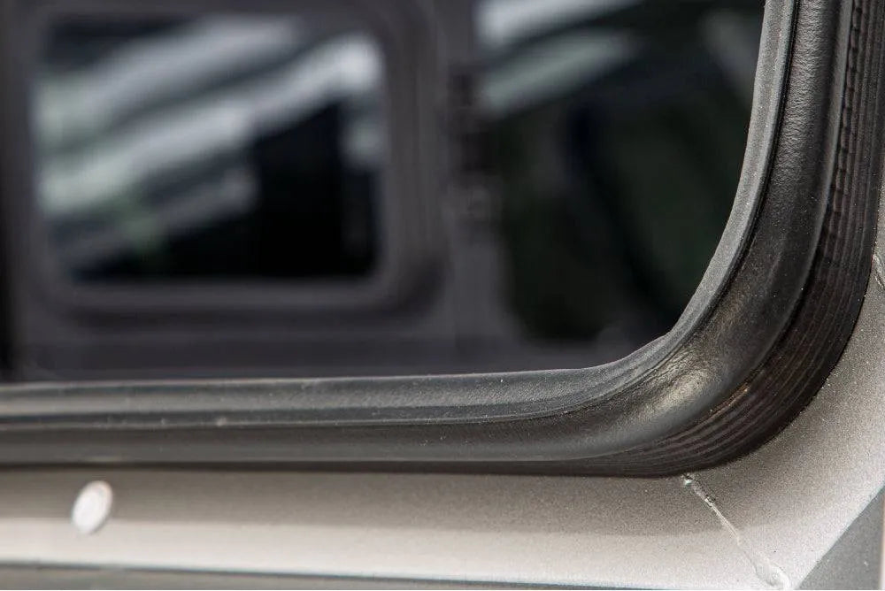 Hardtop Toyota Tundra 2007 à 2021 | RSI EVOs Sport sur Xperts4x4 Accessoires 4x4 Off-Road