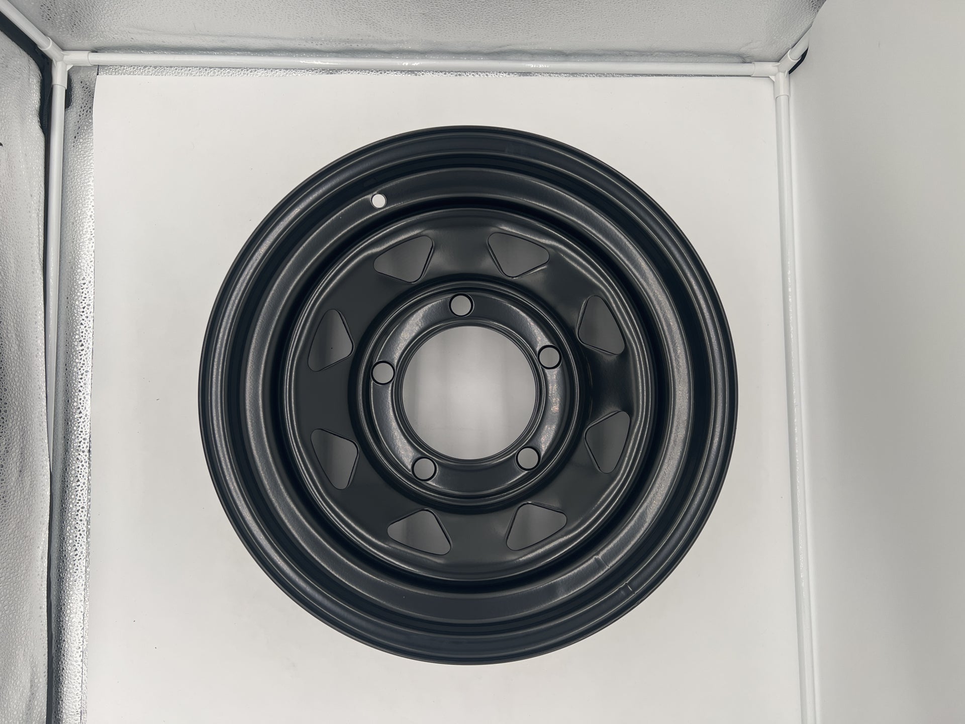 Jante Acier Land Rover Defender 90/110/130 | GOSS sur Xperts4x4 Accessoires 4x4 Off-Road