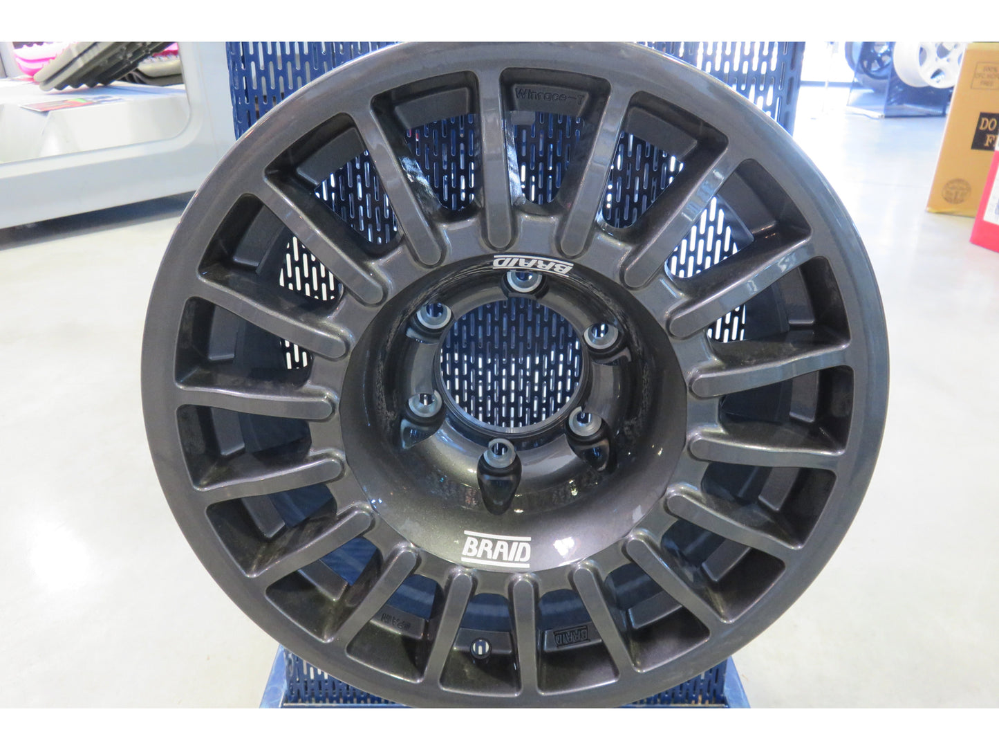 Jante en aluminium BRAID Winrace grise, 5x17 pouces, 6x114.3 mm, ET15, pour véhicule tout-terrain ou voiture de sport.