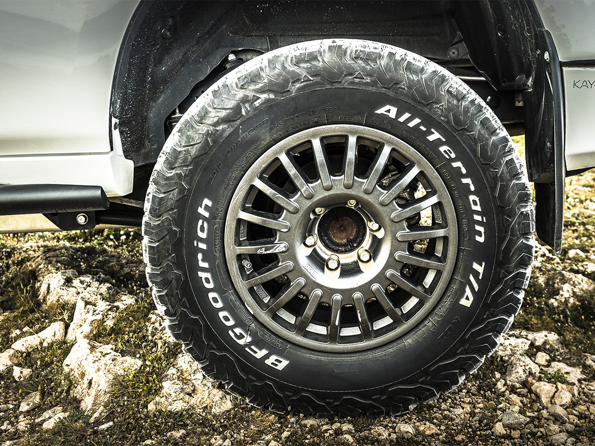 Jante Alu BRAID Winrace Grise 5x17 6x139.7 ET0 sur Xperts4x4 Accessoires 4x4 Off-Road
