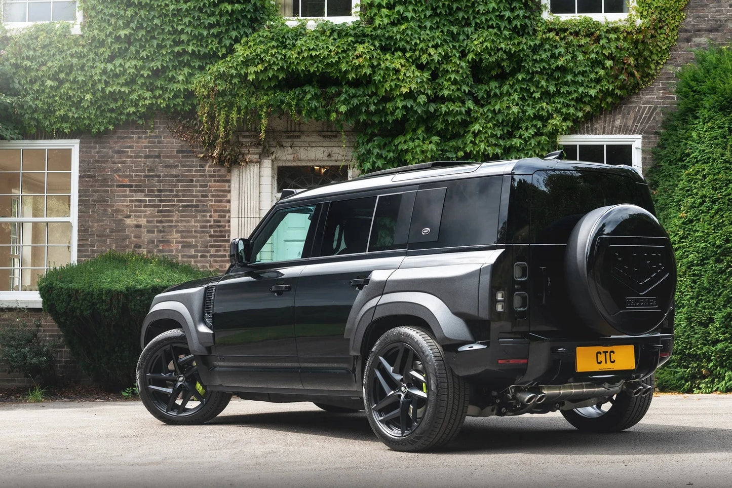 Kit Wide Track KAHN Defender 110 (2020+) - Look agressif & Premium sur Xperts4x4 Accessoires 4x4 Off-Road