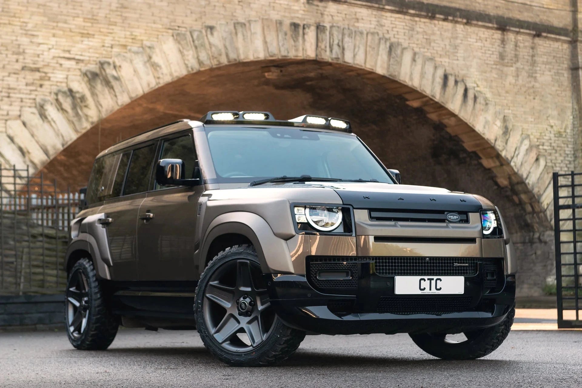 Kit Wide Track KAHN Defender 110 (2020+) - Look agressif & Premium sur Xperts4x4 Accessoires 4x4 Off-Road