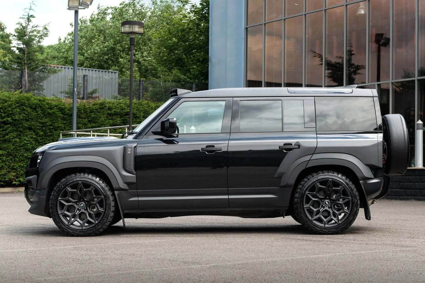 Kit Wide Track KAHN Defender 110 (2020+) - Look agressif & Premium sur Xperts4x4 Accessoires 4x4 Off-Road
