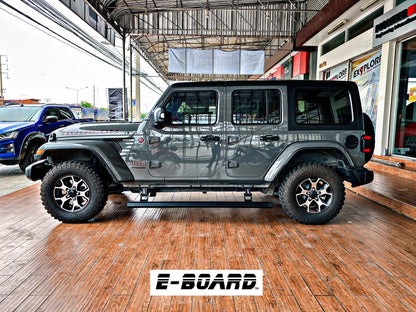 Marche-Pieds Electriques T-MAX Jeep JK 2007 a 2018 | Powerboard sur Xperts4x4 Accessoires 4x4 Off-Road