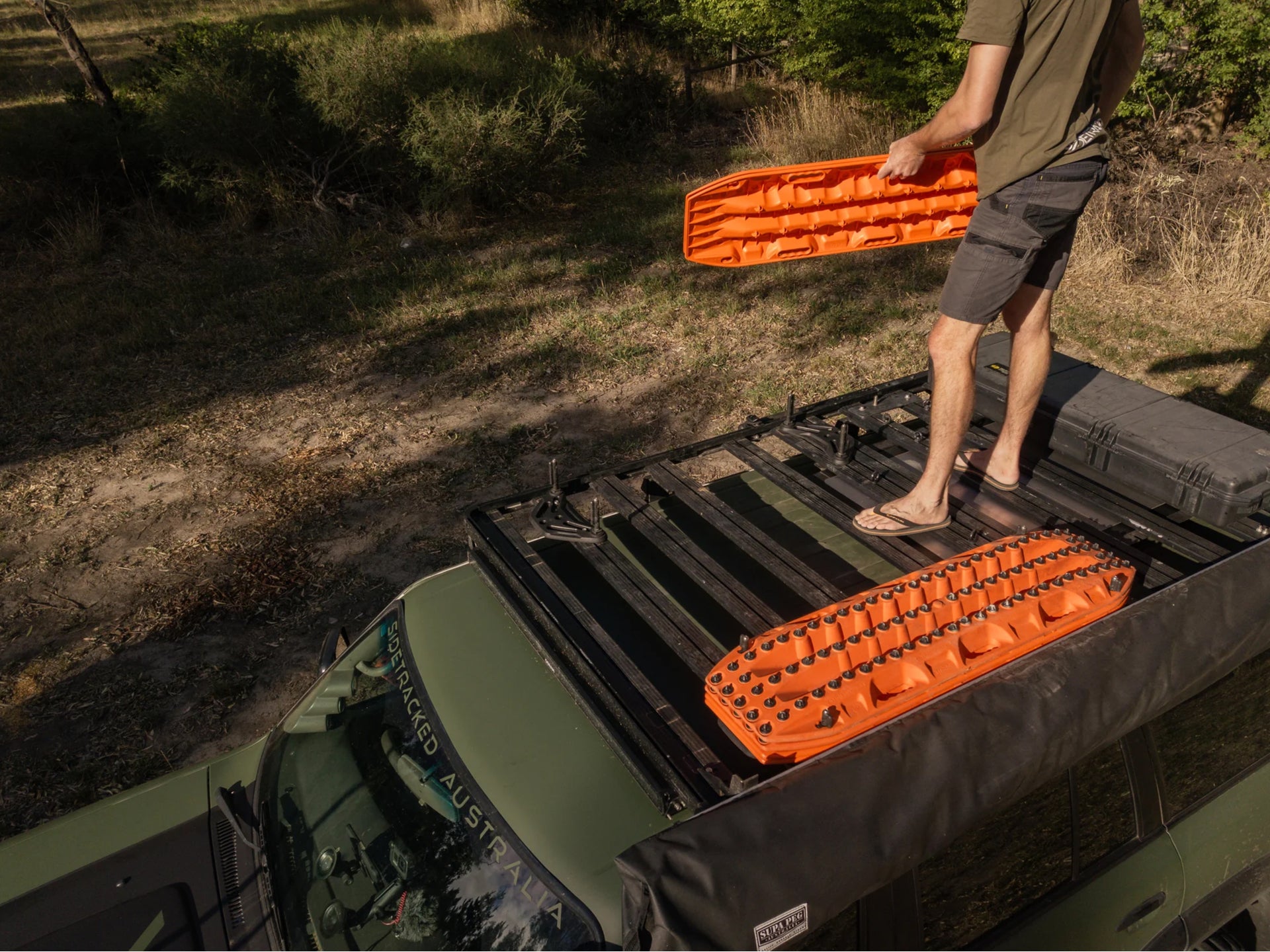 Supports plats MAXTAX pour plaques à sable Maxtrax XTREME sur Xperts4x4 Accessoires 4x4 Off-Road