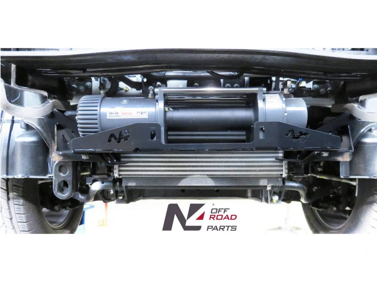 Platine de Treuil Nissan Navara NP300 et Class X sur Pare-choc d'Origine sur Xperts4x4 Accessoires 4x4 Off-Road