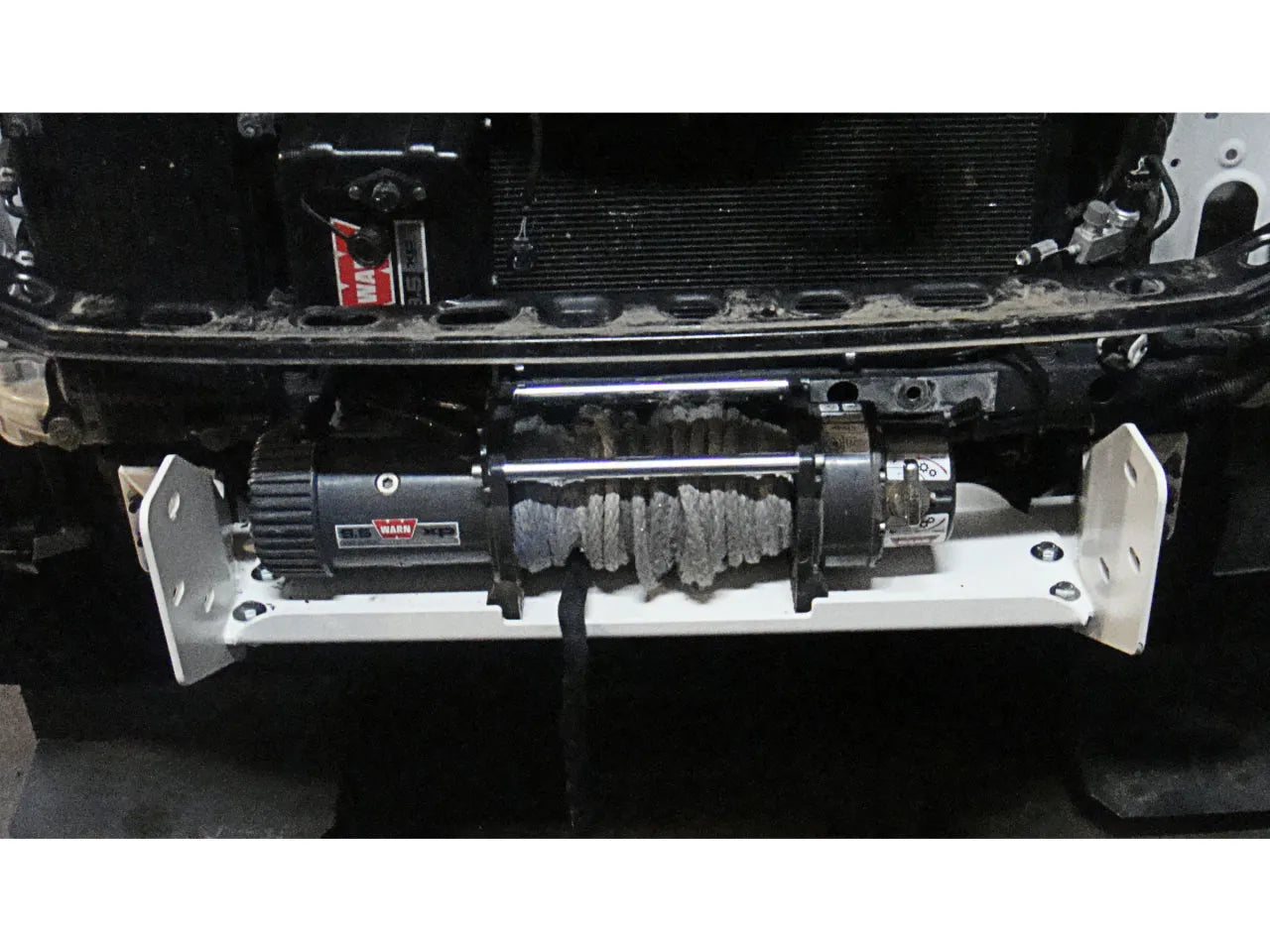 Platine de treuil Toyota VDJ200 | N4-Offroad | Integrée au Pare-choc sur Xperts4x4 Accessoires 4x4 Off-Road