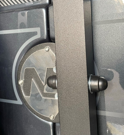Porte tout en aluminium sur porte arrière droite pour Mercedes Sprinter W907 N4-Offroad sur Xperts4x4 Accessoires 4x4 Off-Road