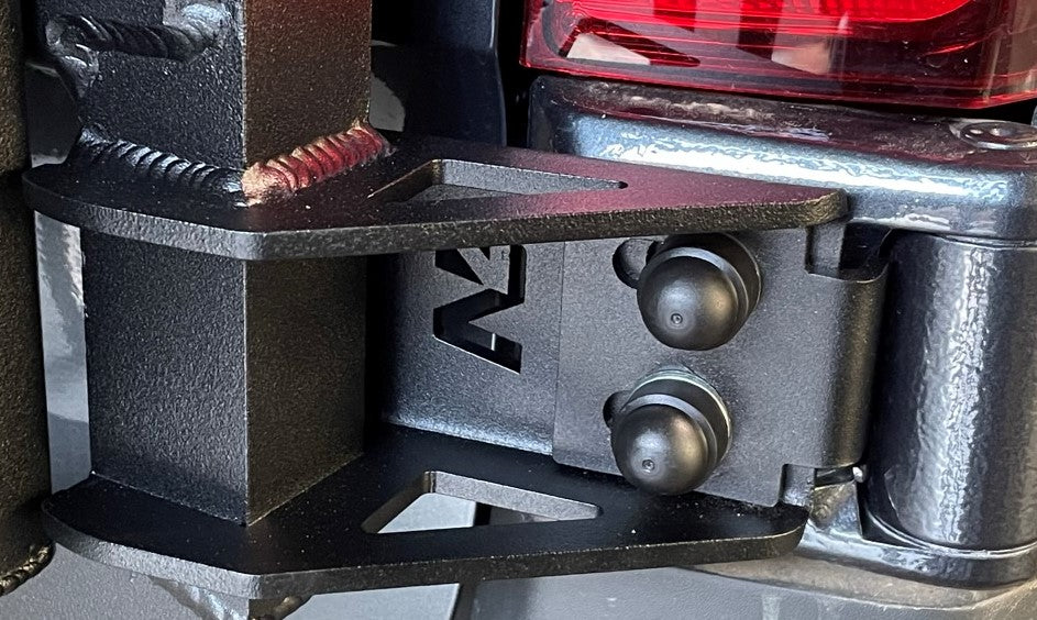 Porte tout en aluminium sur porte arrière droite pour Mercedes Sprinter W907 N4-Offroad sur Xperts4x4 Accessoires 4x4 Off-Road