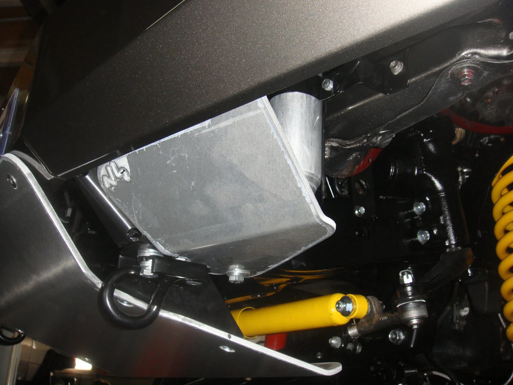 Blindage Bonbonne Clim Land Cruiser 80 - Alu N4 Offroad sur Xperts4x4 Accessoires 4x4 Off-Road