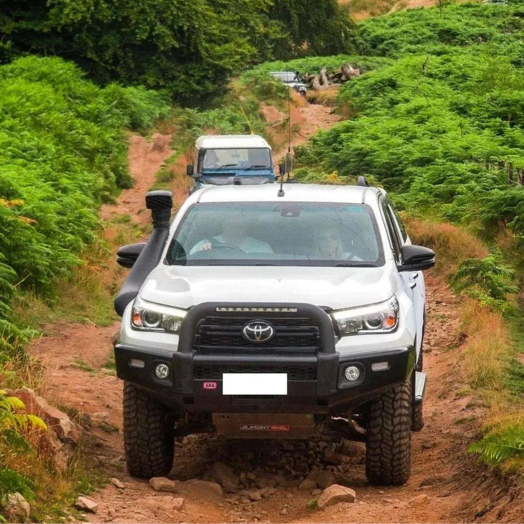 Protection ALMONT4WD Boite de Transmission | Hilux Revo 2016+ | 6-8mm sur Xperts4x4 Accessoires 4x4 Off-Road