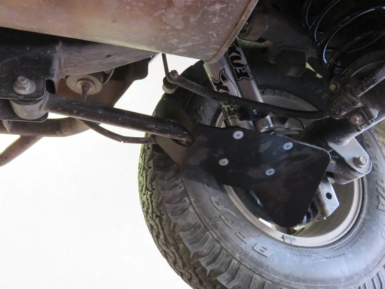 Protection Amortisseurs Arrière 8mm PEHD N4 Offroad - Toyota sur Xperts4x4 Accessoires 4x4 Off-Road