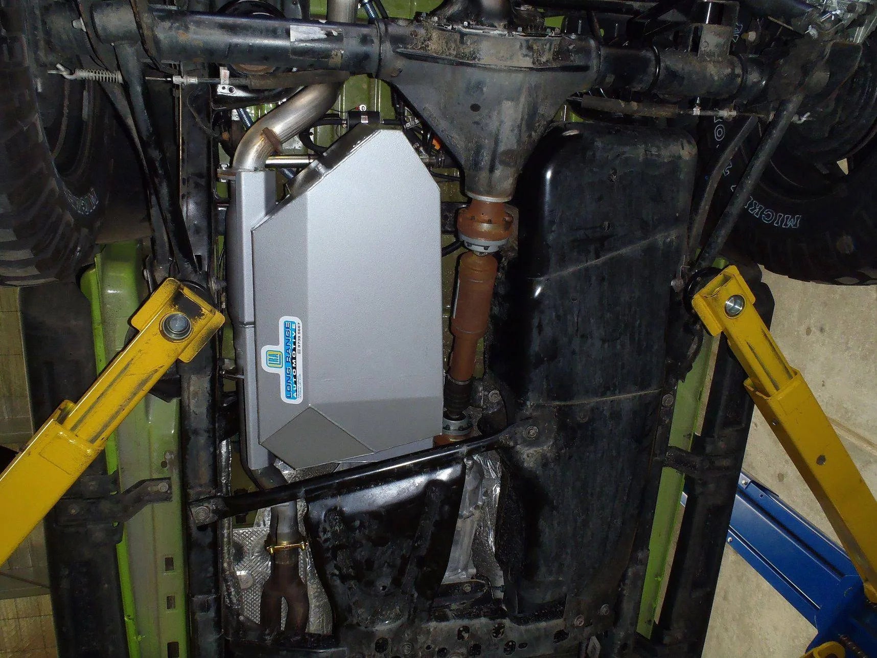 Reservoir Auxiliaire Jeep Wrangler JK 2012-2018 | 2 portes | 3.6L Essence sur Xperts4x4 Accessoires 4x4 Off-Road