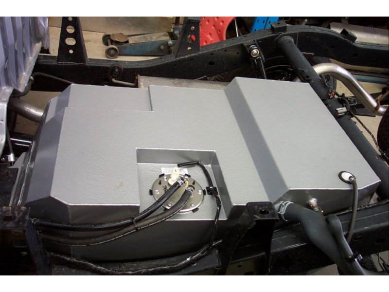 Réservoir de remplacement LRA 116L Mitsubishi L200 ML / MN Diesel sur Xperts4x4 Accessoires 4x4 Off-Road
