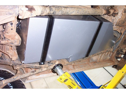 Réservoir de remplacement LRA 145L Toyota Land Cruiser FZJ105 sur Xperts4x4 Accessoires 4x4 Off-Road