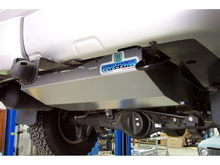 Réservoir de remplacement LRA 170L Toyota Landcruiser VDJ200 UZJ202 sur Xperts4x4 Accessoires 4x4 Off-Road